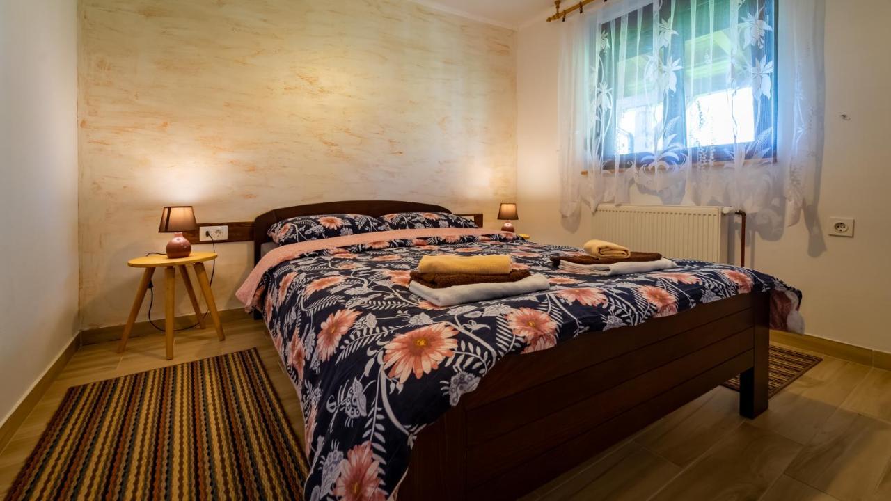 Holiday Home "Sleme" With Jacuzzi, Big Garden And Arbor With Fireplace Skrad Eksteriør billede