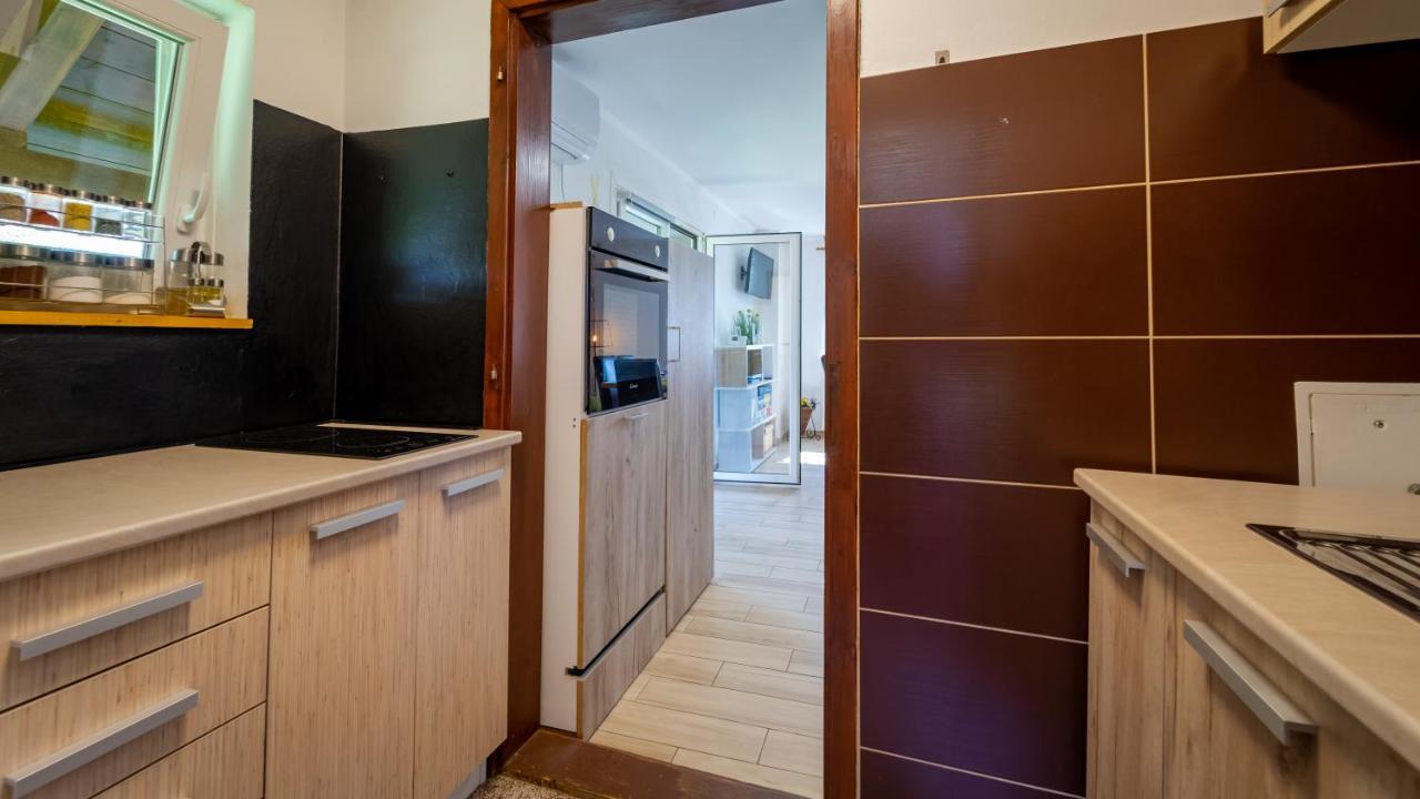 Holiday Home "Sleme" With Jacuzzi, Big Garden And Arbor With Fireplace Skrad Eksteriør billede
